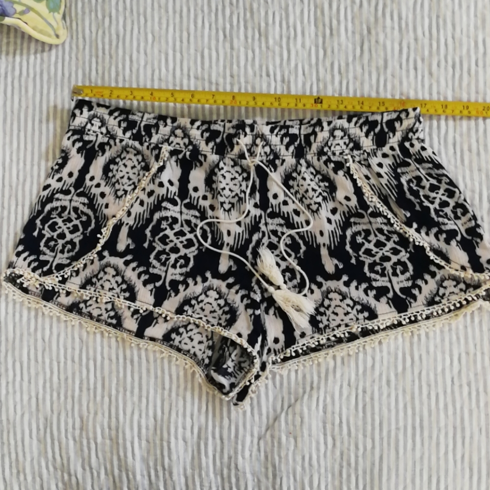 BOHO SHORTS NAVY PRINT